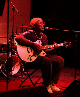 B.Deveaux